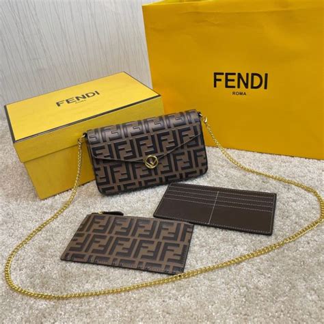 replica borsa fendi|borse firmate da copiare.